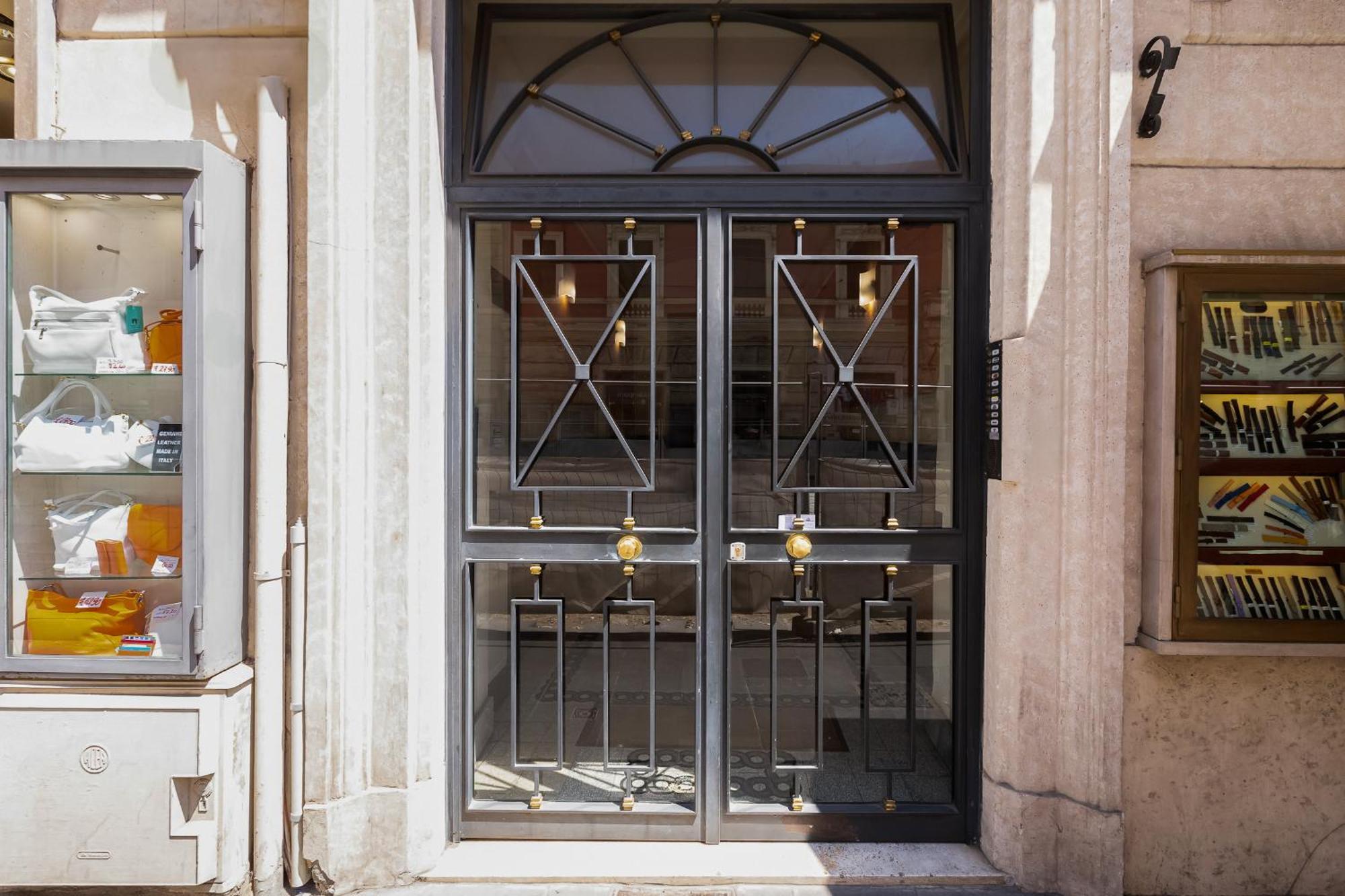 Bmga L Ottaviano Lux 3bdr Roma